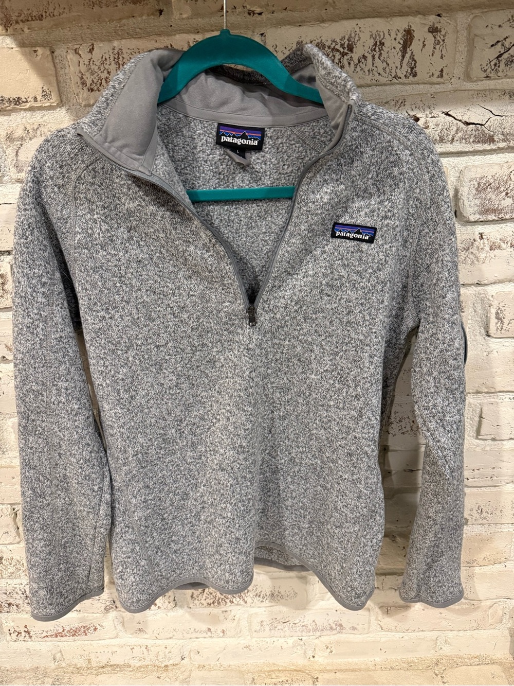 Patagonia Gray Fleece Jacket with Teal Accent